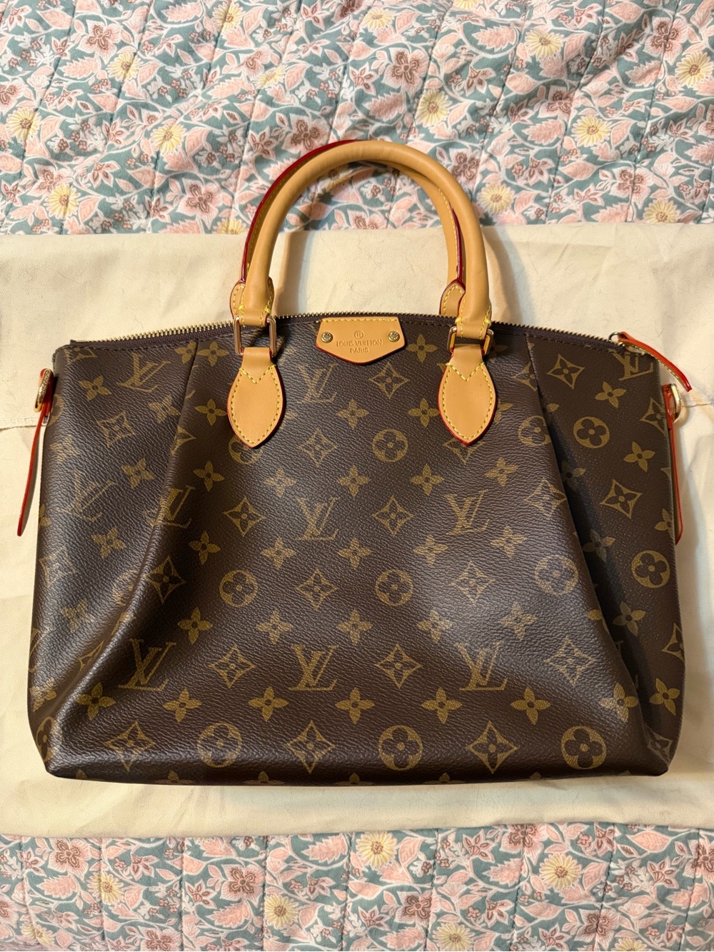 Louis Flower logo Purse. NWOT. Turenne MM Style